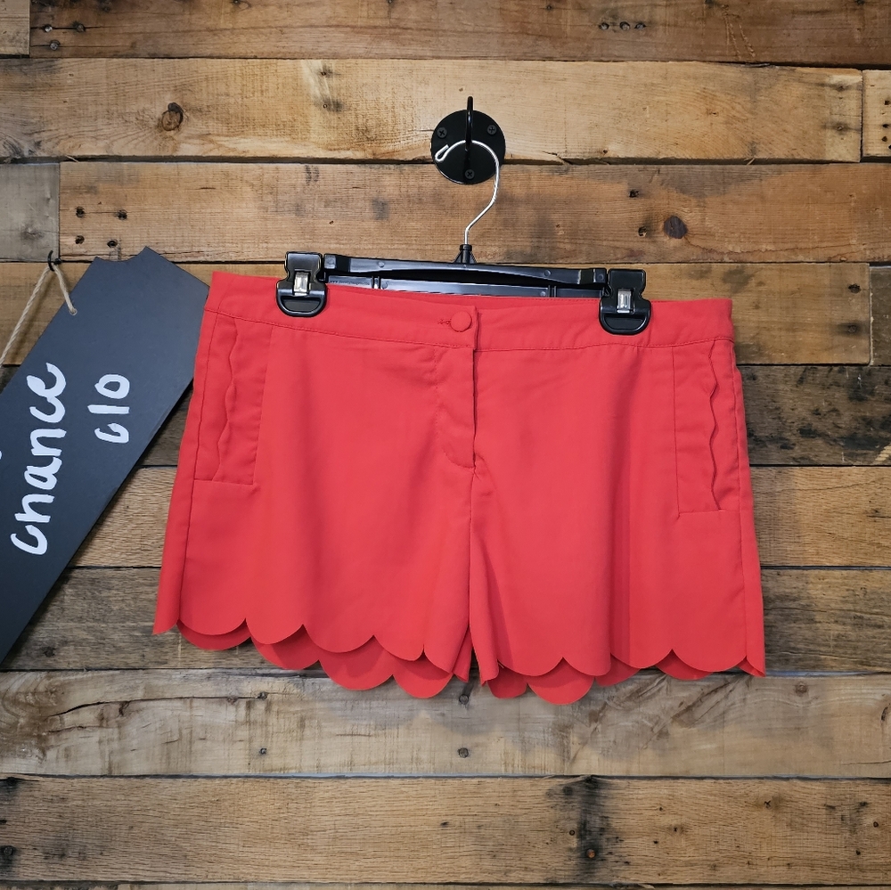JUN & IVY Women's Lined Red Tulip Scalloped Shorts Size L